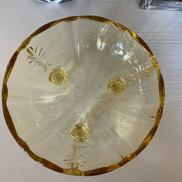 Fostoria Baroque Topaz Yellow Cupped Glass Three Footed Trinket Candy Dish Bowl - Picture 7 of 7